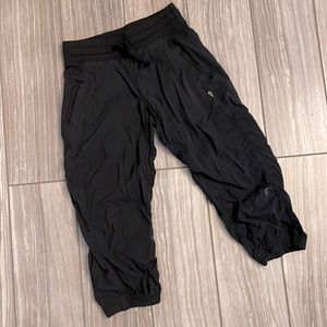 IVIVVA live to move studio crops